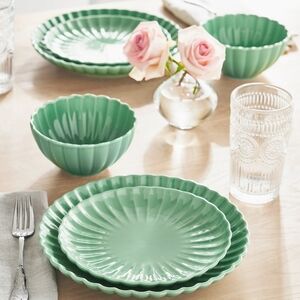 🎄 New Pioneer Woman Colette Scallop Green 12-Piece Dinnerware Set